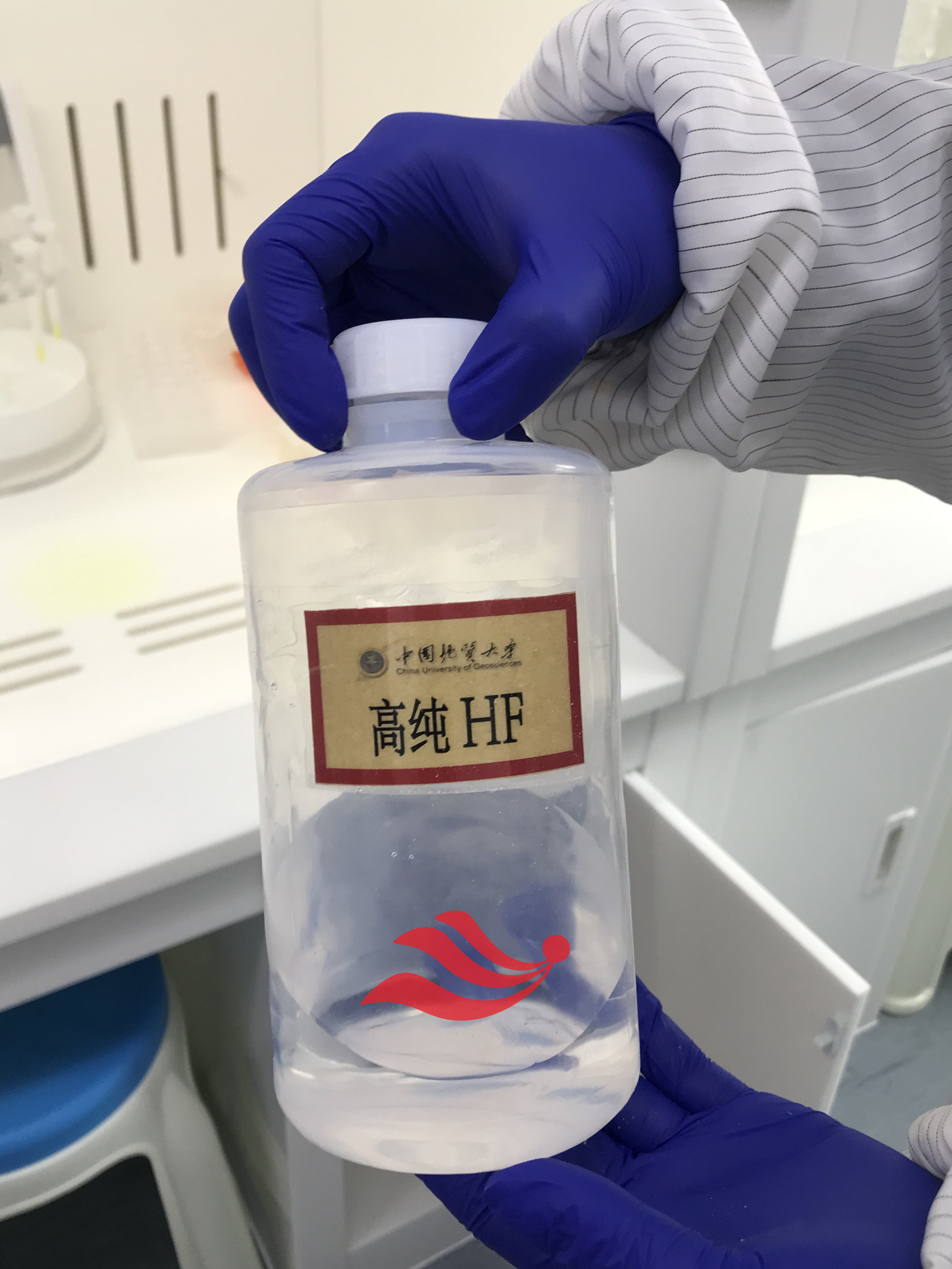 PFA试剂瓶储存高纯HF-大学实验室